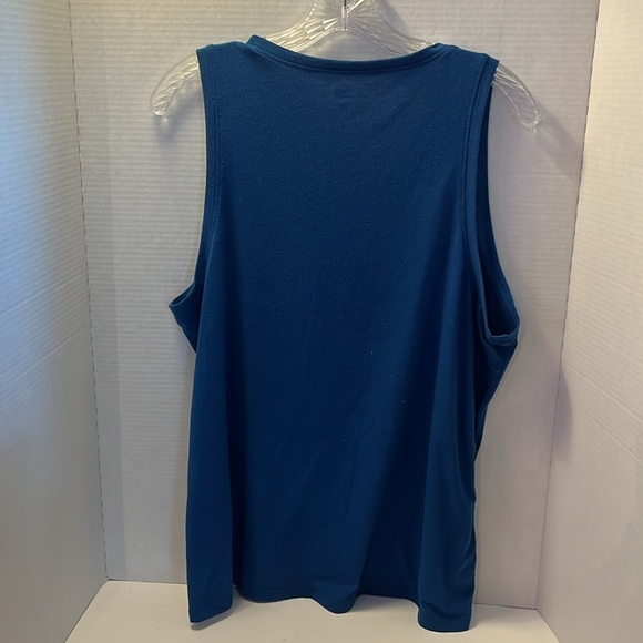 XL athletic shirt - Picture 4 of 4